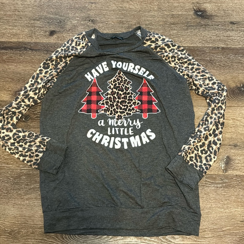Zutter long sleeve merry‎ christmas top medium